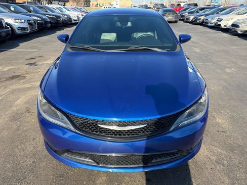 Used 2015 Chrysler 200 S FWD image 9