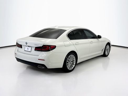 Used 2023 BMW 530i w/ Premium Package RWD image 5
