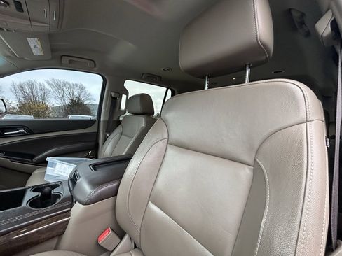 Used 2019 Chevrolet Tahoe LT image 12