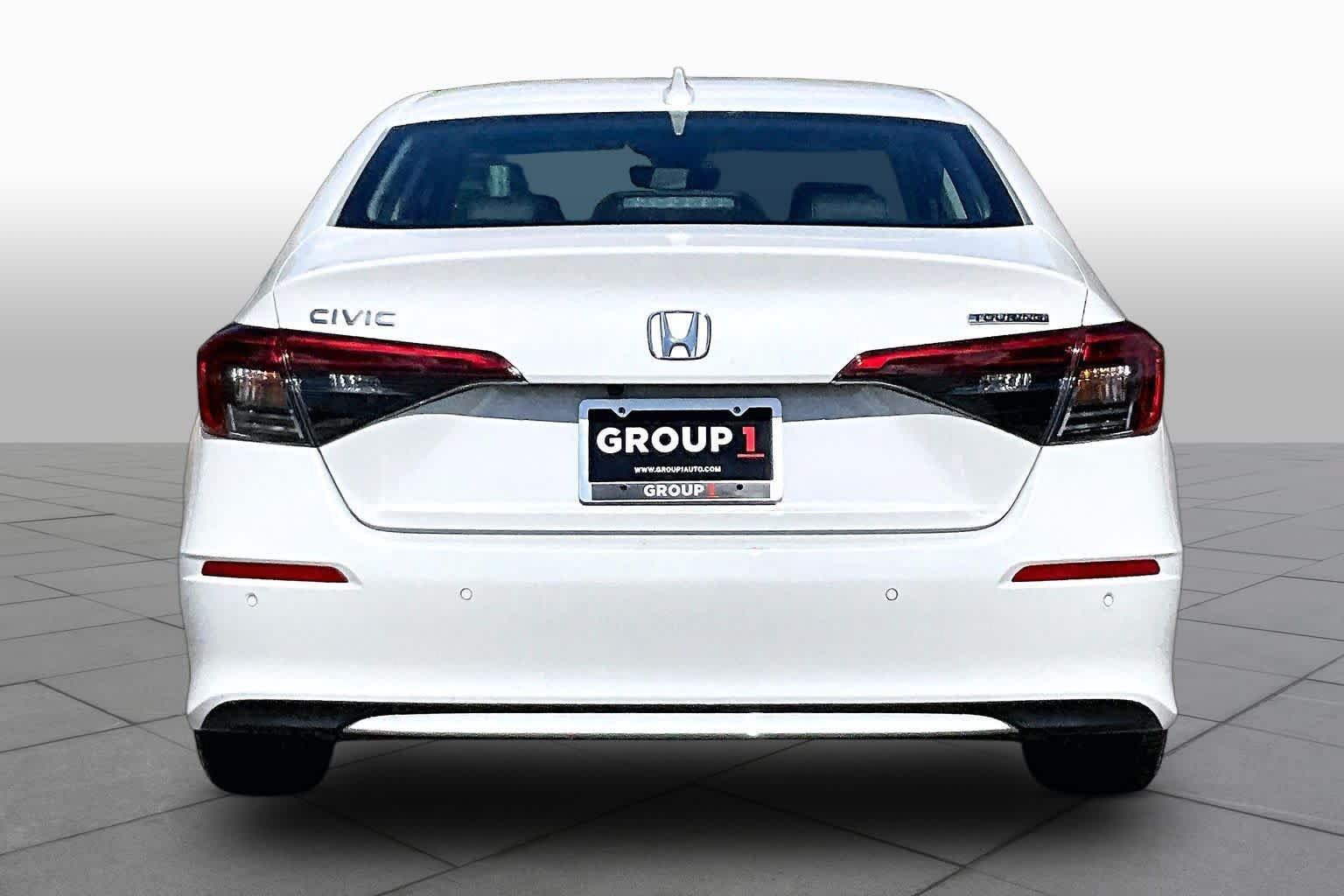 Used 2024 Honda Civic Touring image 5