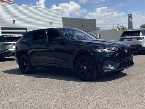 Used 2025 Jaguar F-PACE R-Dynamic S image 4