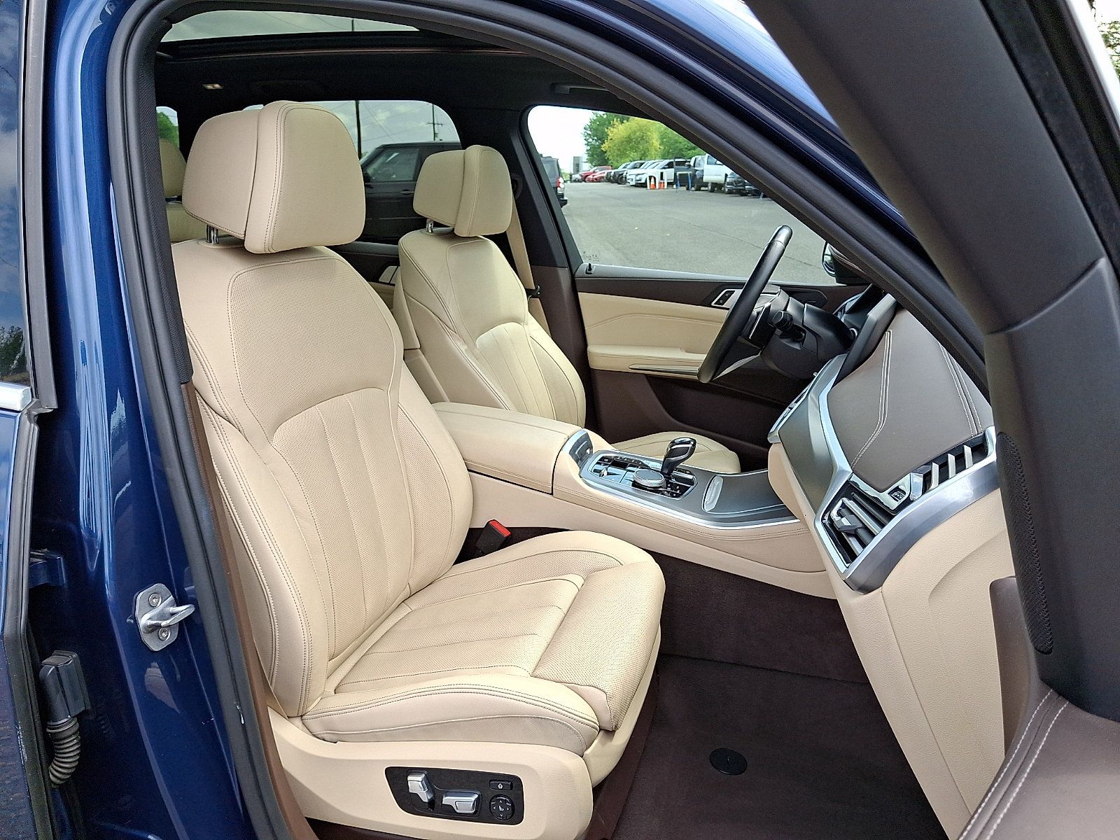Used 2019 BMW X5 xDrive40i AWD/4WD image 3