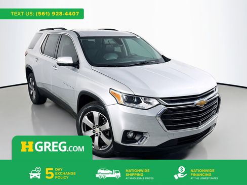 Used 2020 Chevrolet Traverse LT w/ LT Premium Package image 1