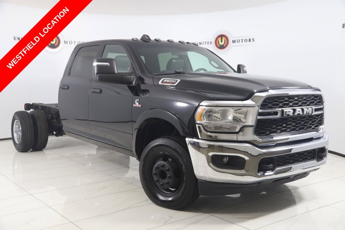 Used 2023 RAM 3500 Tradesman w/ Chrome Appearance Group AWD/4WD image 1