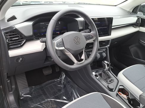 Used 2025 Volkswagen Taos S AWD/4WD image 15