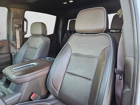 Used 2022 GMC Sierra 1500 Denali w/ Denali Reserve Package AWD/4WD image 12