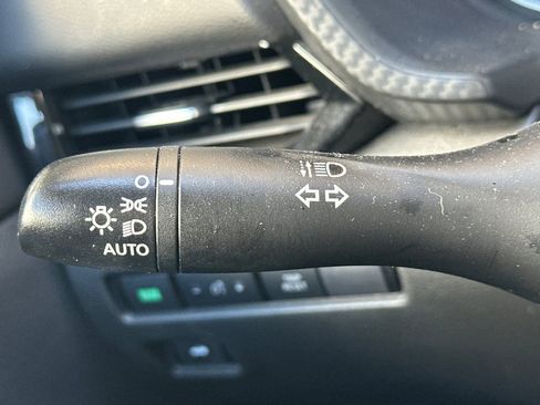 Used 2023 Nissan Sentra SV image 36