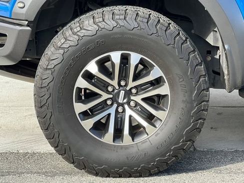 Used 2020 Ford F150 Raptor w/ Equipment Group 802A Luxury image 32