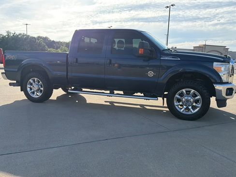 Used 2015 Ford F250 Lariat w/ Lariat Ultimate Package AWD/4WD image 29