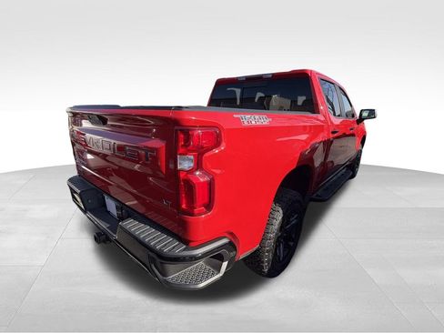 Used 2020 Chevrolet Silverado 1500 LT Trail Boss image 2
