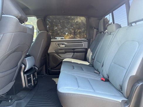 Used 2022 RAM 1500 Big Horn AWD/4WD image 18