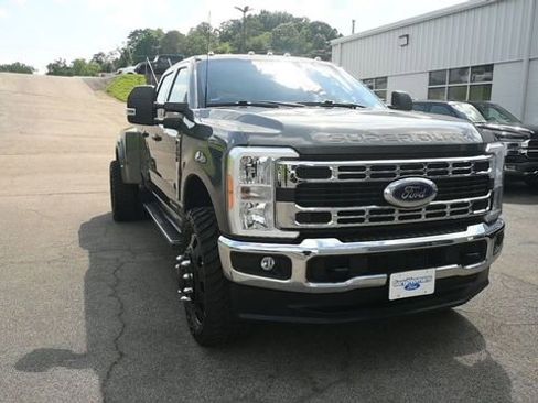 Used 2023 Ford F350 XLT w/ FX4 Off-Road Package AWD/4WD image 2