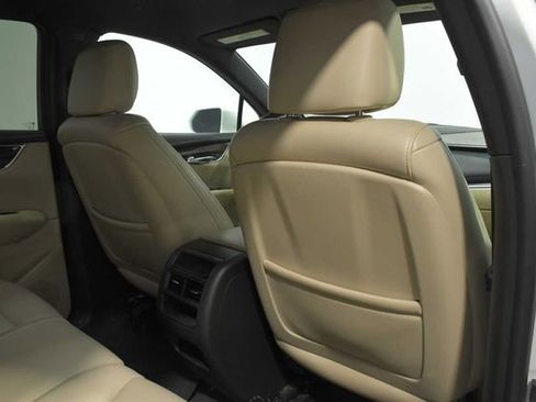 Used 2020 Cadillac XT5 Premium Luxury image 13