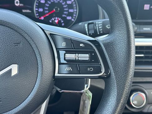 Used 2023 Kia Forte LXS image 26