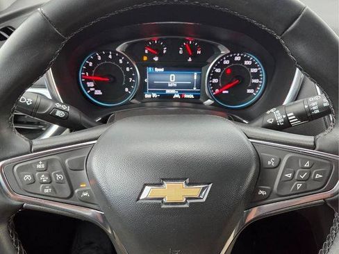 Used 2024 Chevrolet Equinox LT FWD image 30