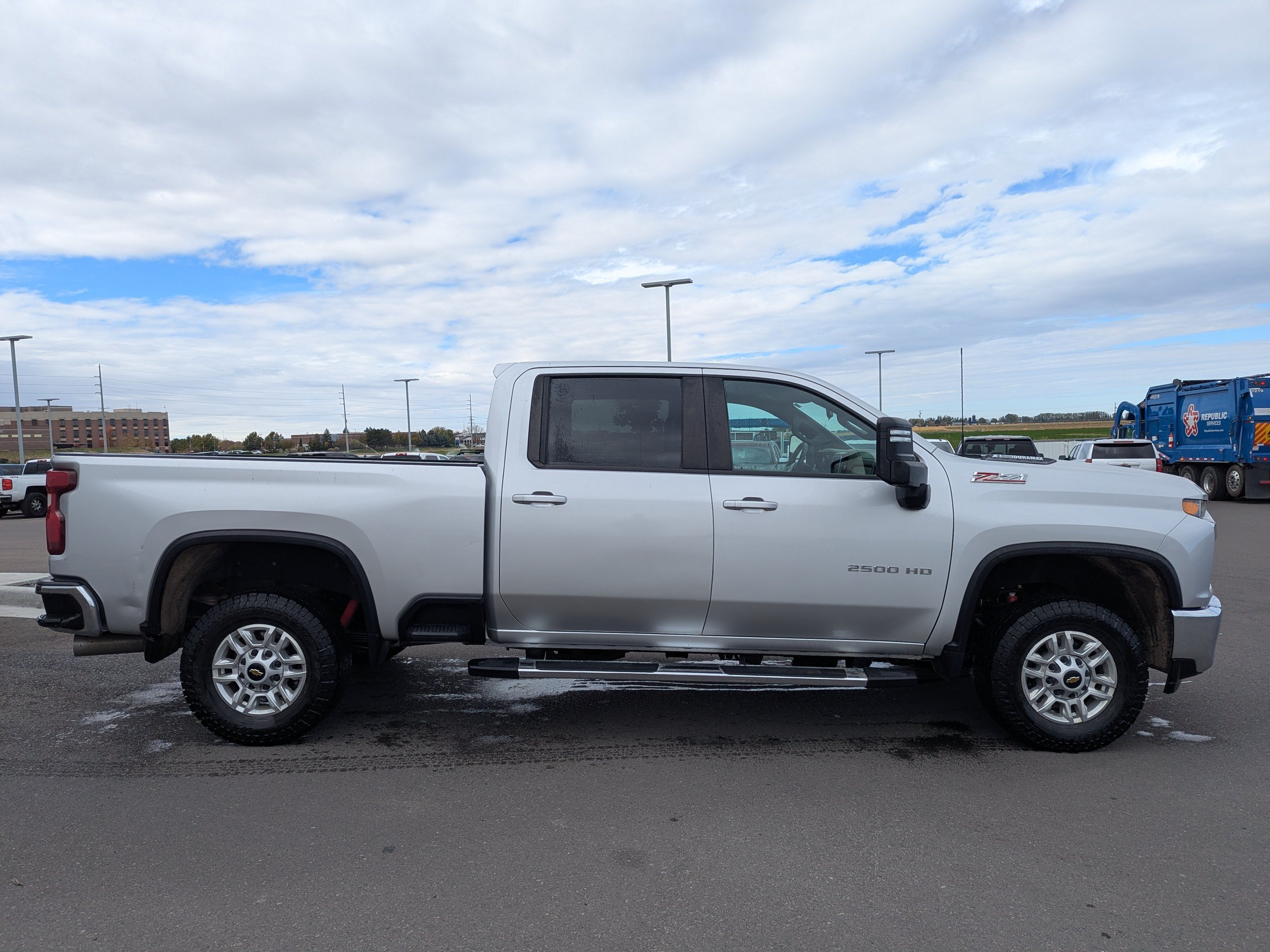 Used 2022 Chevrolet Silverado 2500 LT w/ Convenience Package AWD/4WD image 5