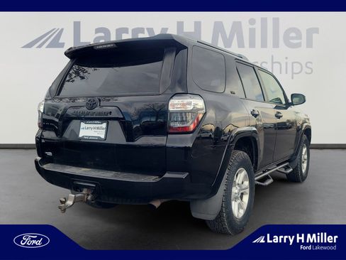 Used 2016 Toyota 4Runner SR5 image 5