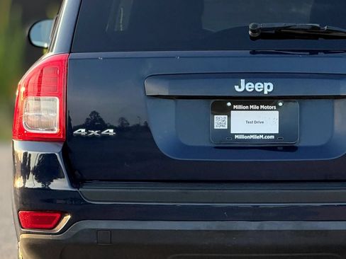 Used 2013 Jeep Compass Latitude AWD/4WD image 13