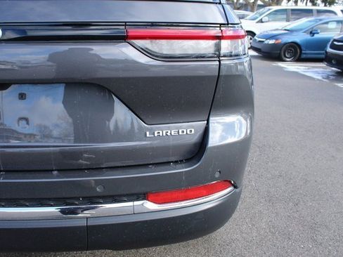 Used 2024 Jeep Grand Cherokee Laredo image 44