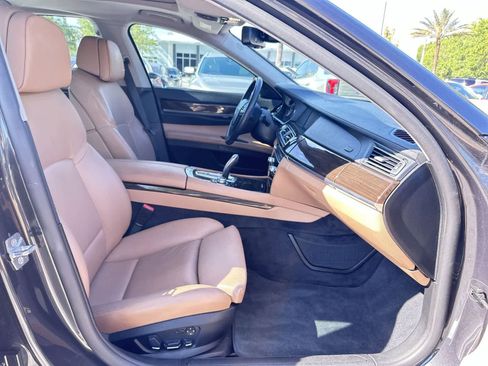 Used 2011 BMW 740Li RWD image 17
