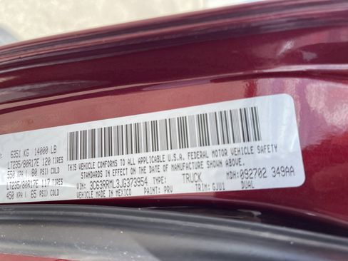 Used 2018 RAM 3500 Laramie image 41