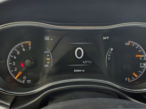 Used 2019 Jeep Grand Cherokee Altitude image 14