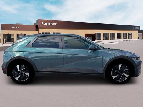 New 2026 Hyundai Ioniq 5 SEL image 9