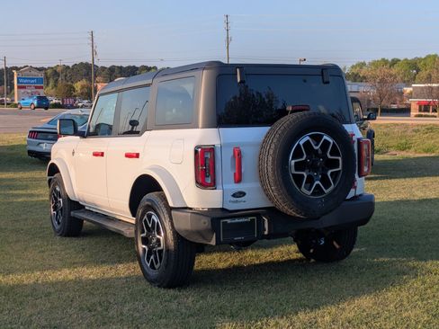 Certified 2024 Ford Bronco Outer Banks image 6