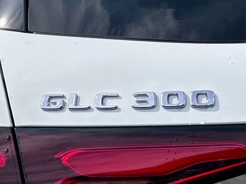 Used 2026 Mercedes-Benz GLC 300 4MATIC image 13