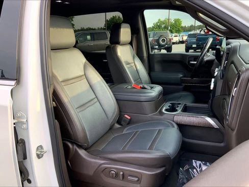 Used 2019 GMC Sierra 1500 Denali AWD/4WD image 9
