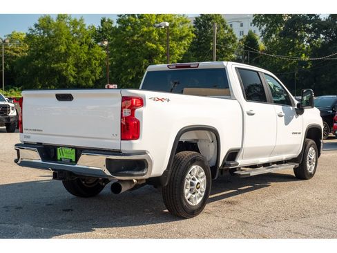 Used 2025 Chevrolet Silverado 2500 LT w/ Convenience Package AWD/4WD image 8