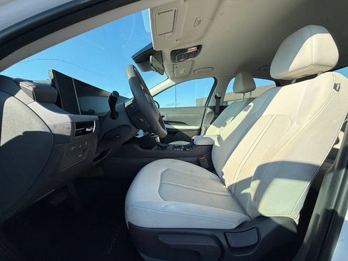 Certified 2025 Hyundai Sonata SE FWD image 20