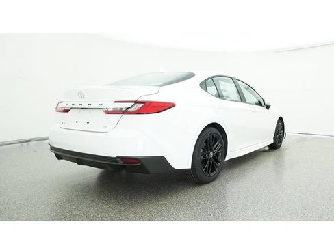 Used 2025 Toyota Camry SE w/ Multimedia Upgrade Package FWD image 30
