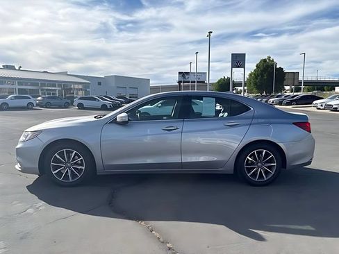 Used 2018 Acura TLX FWD image 6