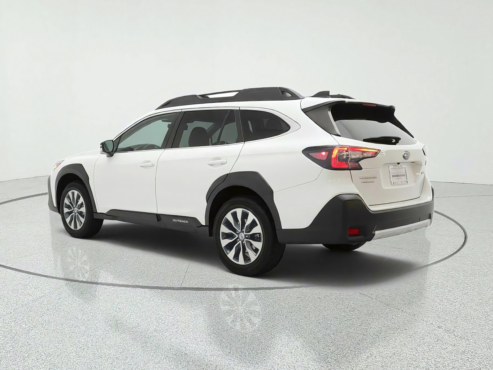 Used 2023 Subaru Outback Limited AWD/4WD image 7