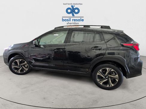 Used 2024 Subaru Crosstrek 2.0i Premium image 3