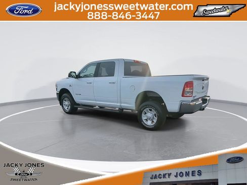 Used 2022 RAM 2500 Big Horn w/ Cold Weather Group image 6