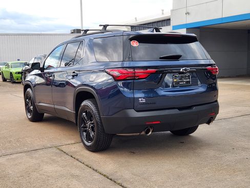 Certified 2022 Chevrolet Traverse LT image 8