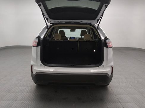 Used 2024 Ford Edge SE image 29
