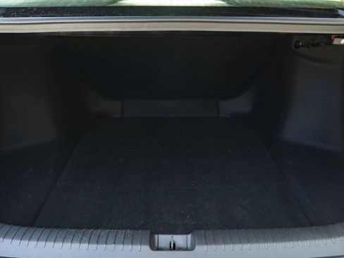 Used 2025 Honda Accord LX image 40