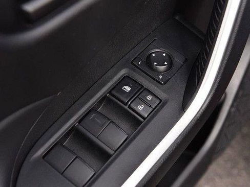 Used 2024 Toyota RAV4 LE image 9