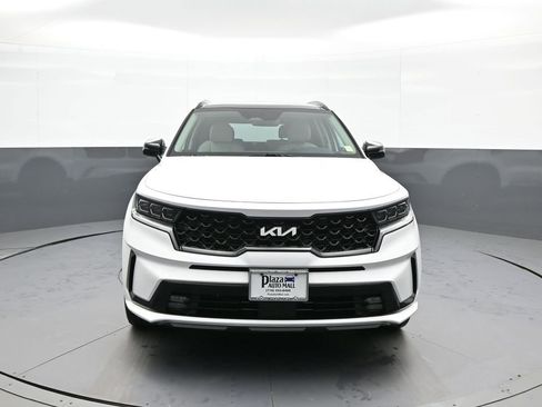 Certified 2023 Kia Sorento SX image 2
