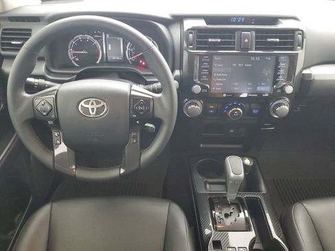 Used 2021 Toyota 4Runner TRD Off-Road Premium AWD/4WD image 15