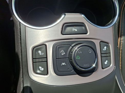 Used 2024 GMC Terrain AT4 w/ Tech Package AWD/4WD image 19