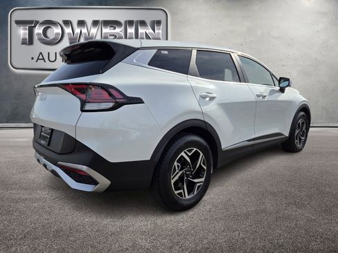 Certified 2024 Kia Sportage LX image 5