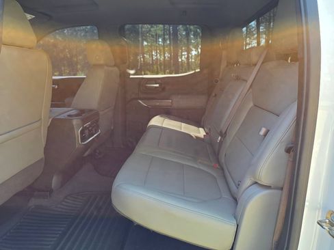 Used 2019 Chevrolet Silverado 1500 LTZ w/ LTZ Texas Edition AWD/4WD image 15