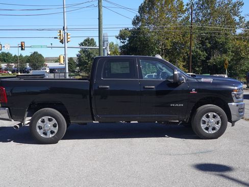 New 2025 RAM 2500 Big Horn image 4