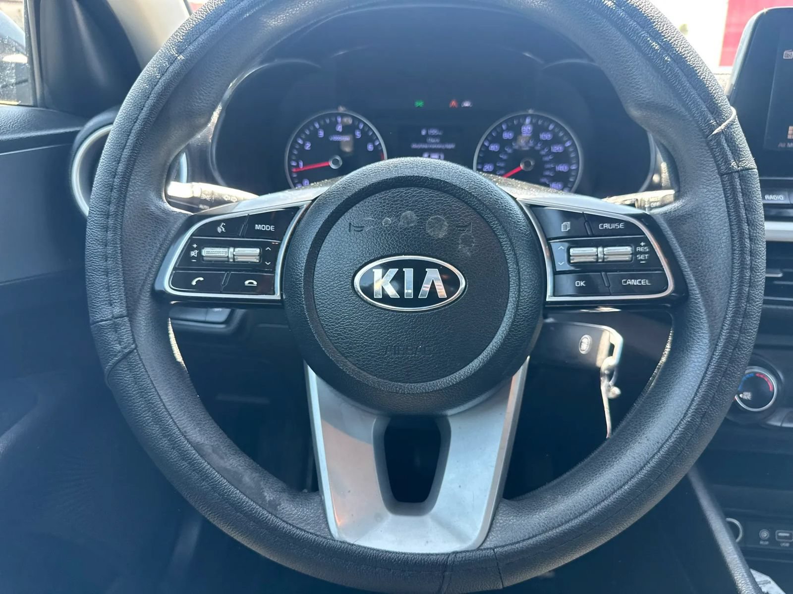 Used 2020 Kia Forte LXS FWD image 29