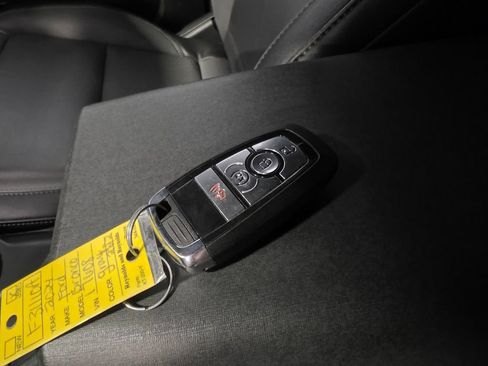 Used 2024 Ford Bronco Everglades AWD/4WD image 10
