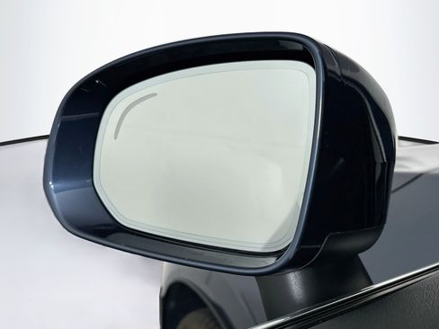 Used 2023 Volvo XC60 B5 Ultimate w/ Climate Package FWD image 16